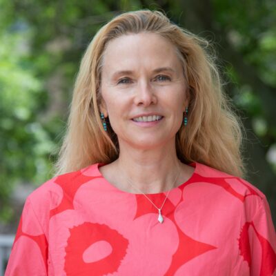 Headshot of Lyn van Swol